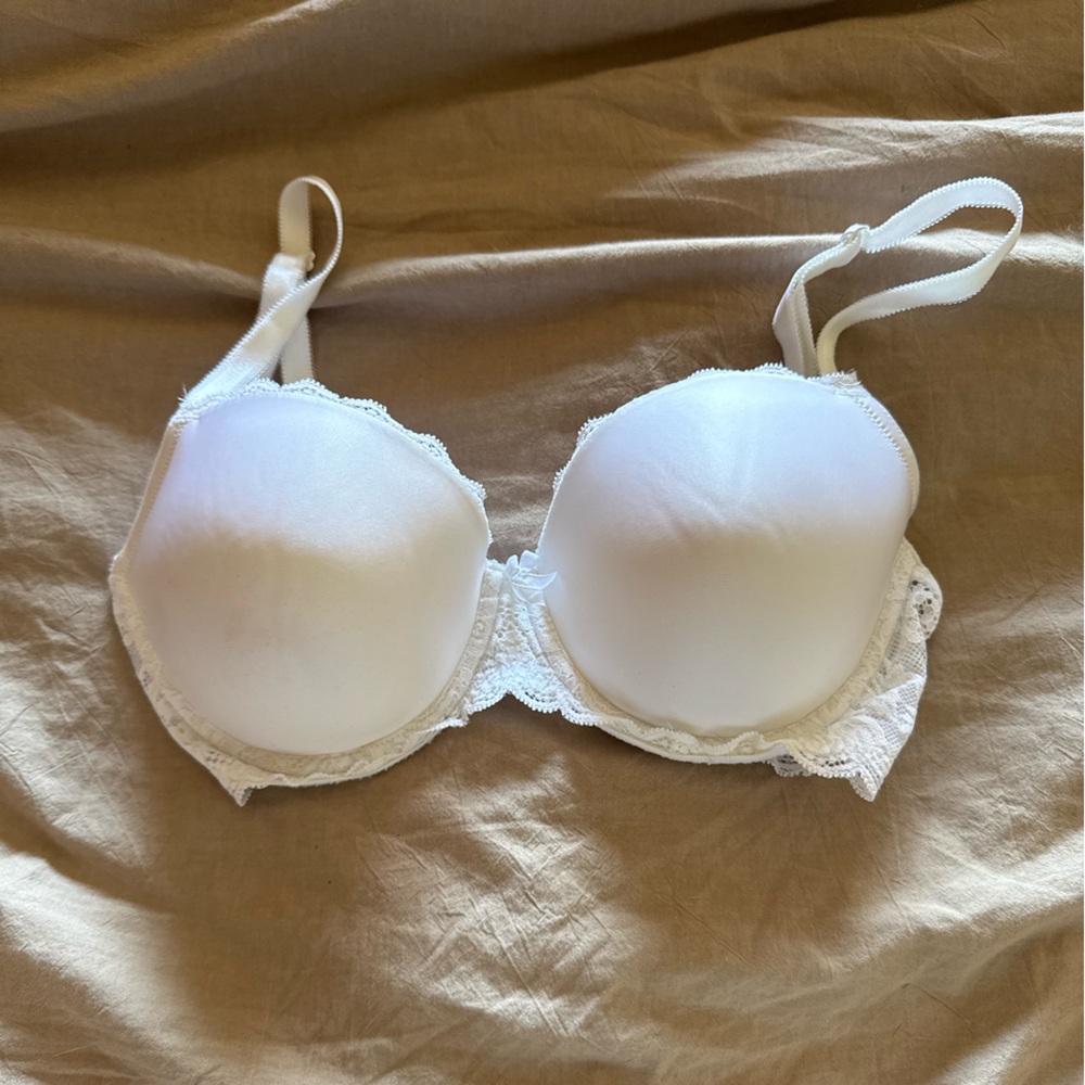Victoria's Secret lined Demi White Lace Bra